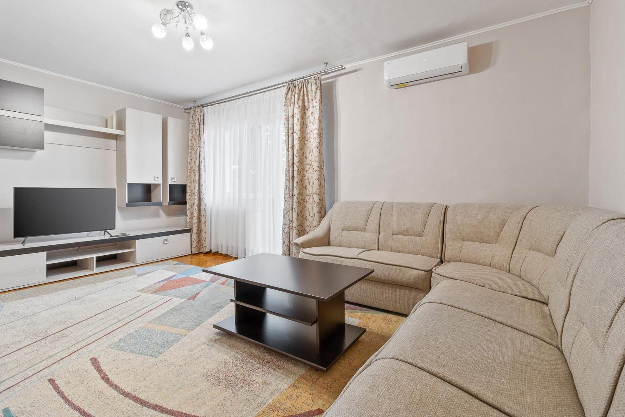 Apartament Helena Oradea Luaran gambar