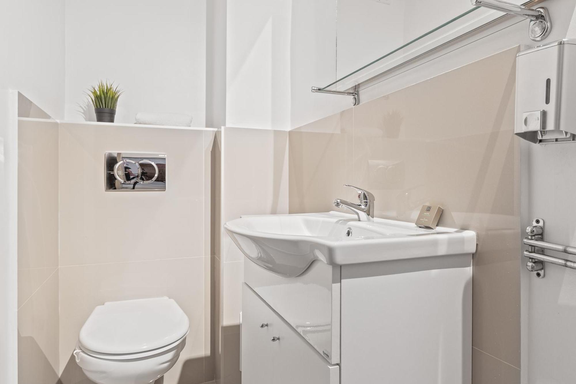 Apartament Helena Oradea Luaran gambar